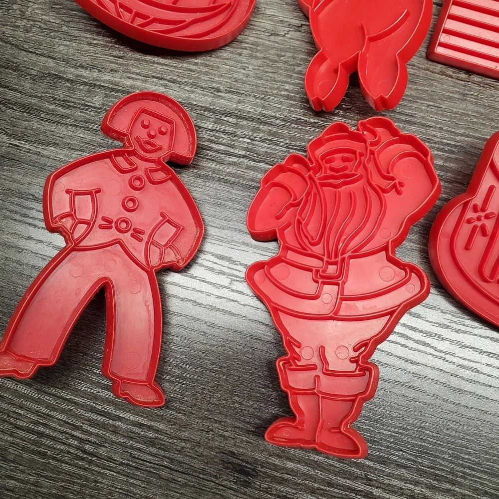 Vintage Tupperware Cookie Cutters Red Plastic Set Of 9 Retro Santa Tree Flag EUC